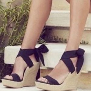 Ugg, S10, Black, Jules platform, wedge sandals.
